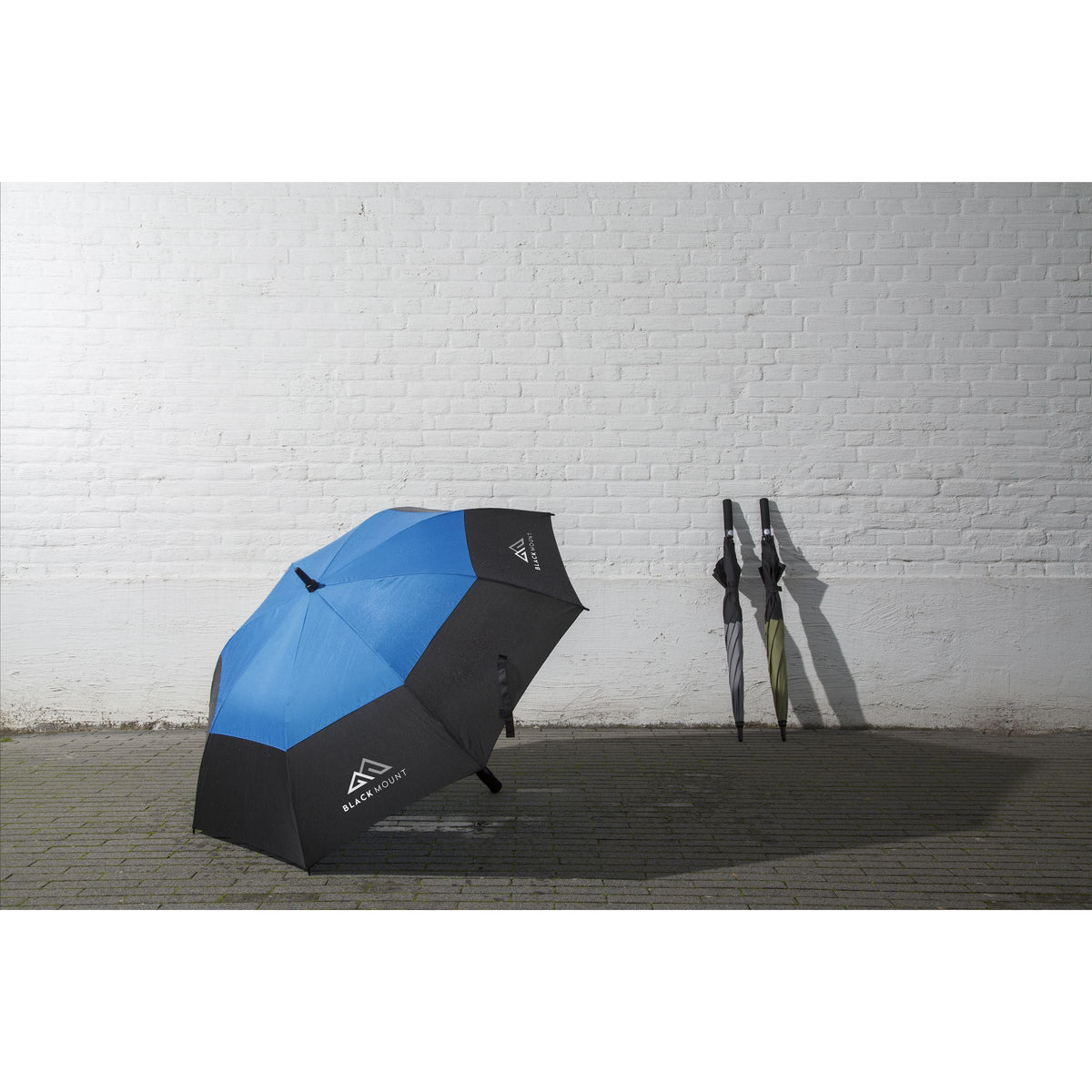 Blau/schwarz