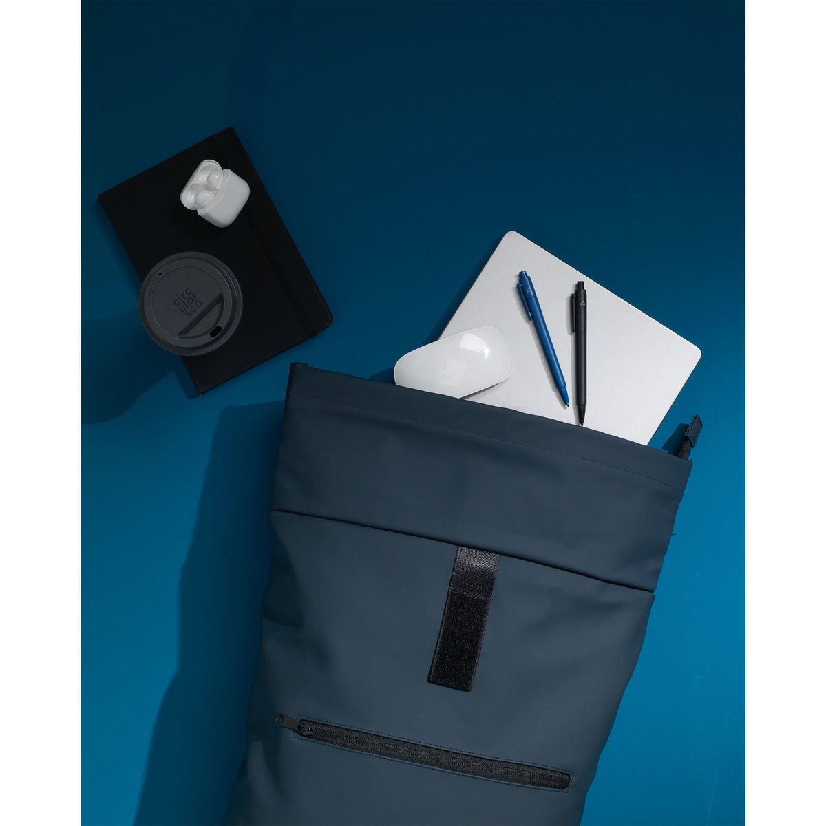 Marineblau