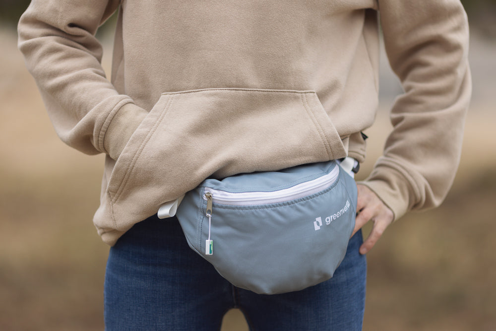 Bauchtasche mit vollflächigem Druckmotiv, Reißverschluss und Gurtband, Ansicht 4