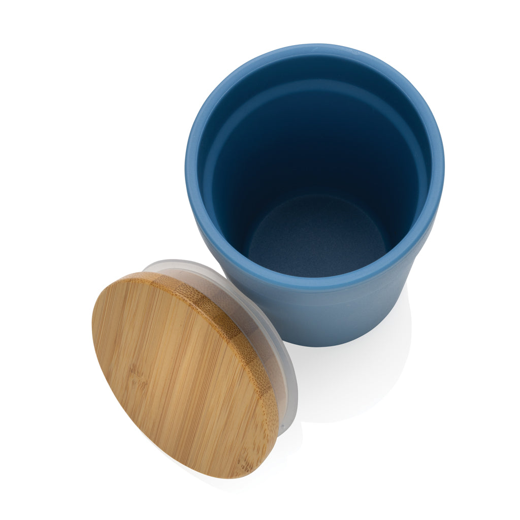 GRS rPP-Becher mit Bambusdeckel – blau