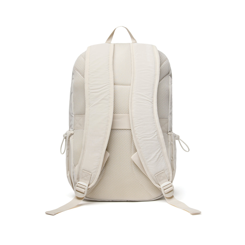 KENTO URBAN 15,6" Rucksack aus RCS recyceltem Nylon – beige