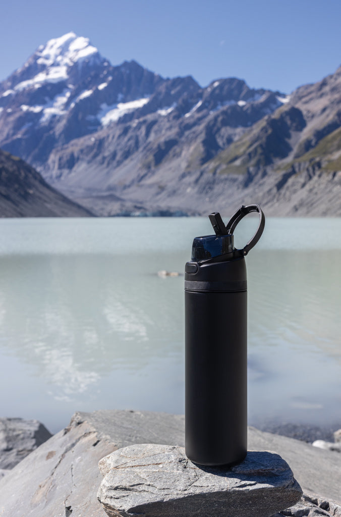 Omni Sip verschließbare Flasche aus RCS-reSteel, 720ml