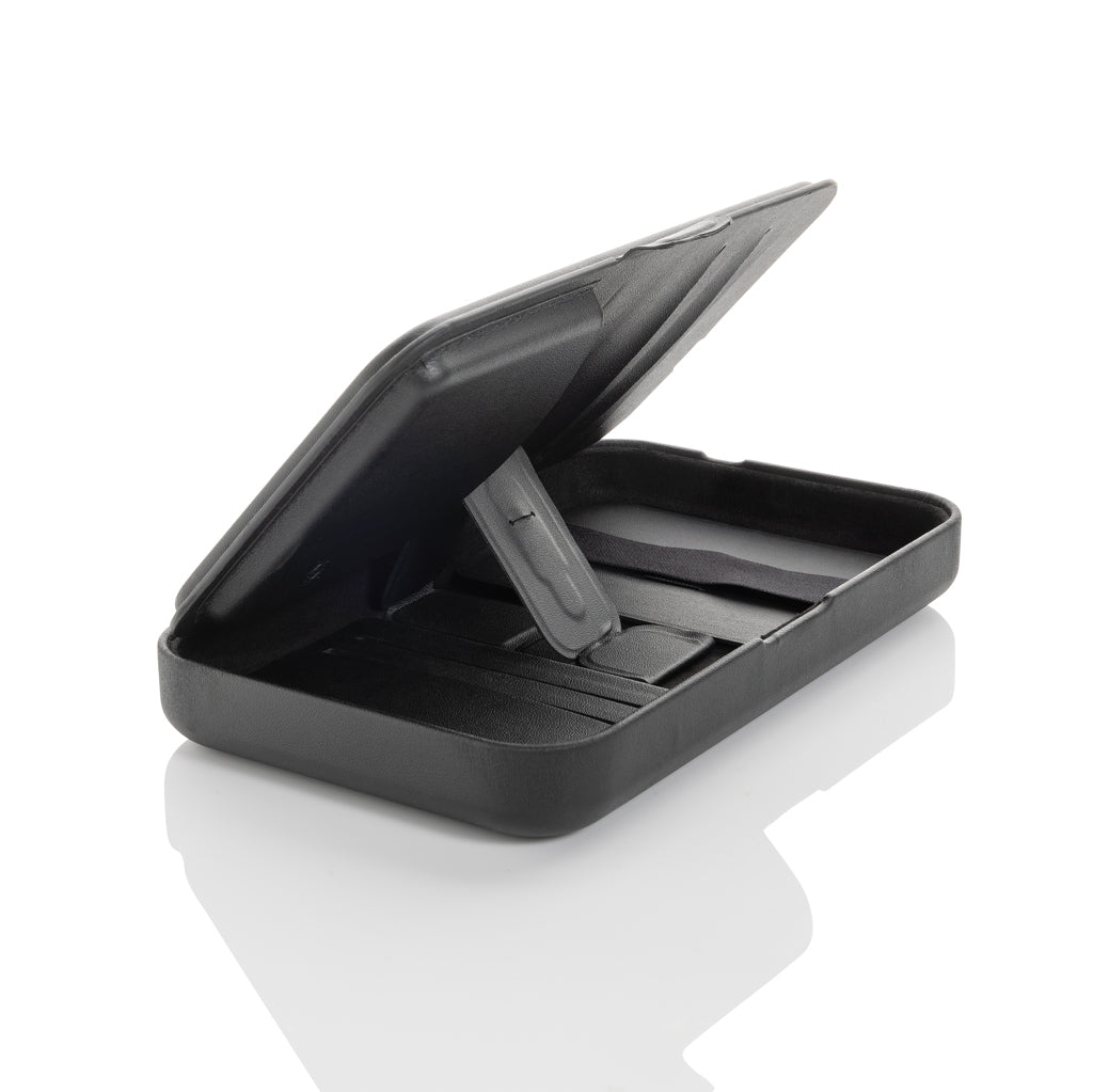 Swiss Peak Travel-Case aus RCS rec. PU mit 3-in-1-Charger