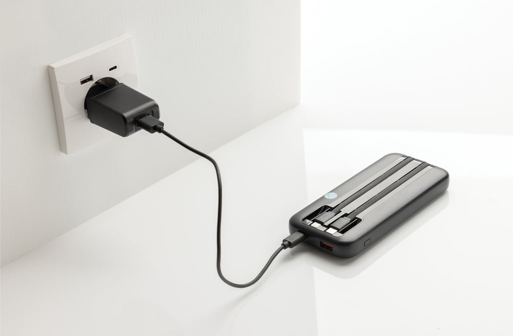 Turbopack 10000mAh Powerbank mit integr. Kabeln aus RCS rABS
