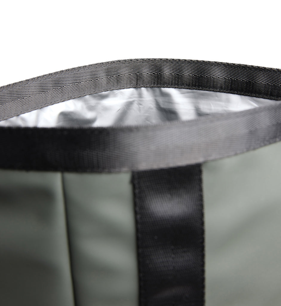VINGA Baltimore RCS Roll-Top Kühltasche – grün