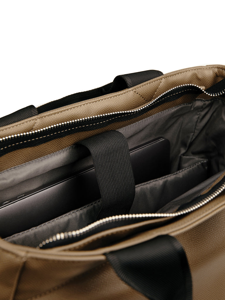 VINGA Bermond Rucksack aus RCS recyceltem PU – braun