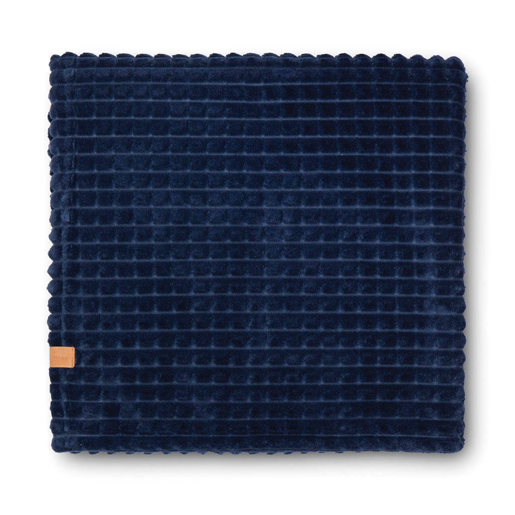 VINGA Branson Decke aus GRS recyceltem PET – navy blau
