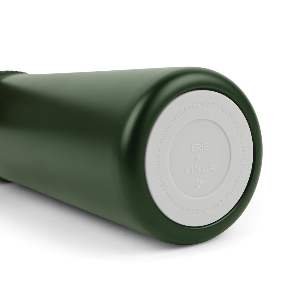 VINGA Erie 450ml Vakuumflasche aus RCS recyceltem Stahl – grün