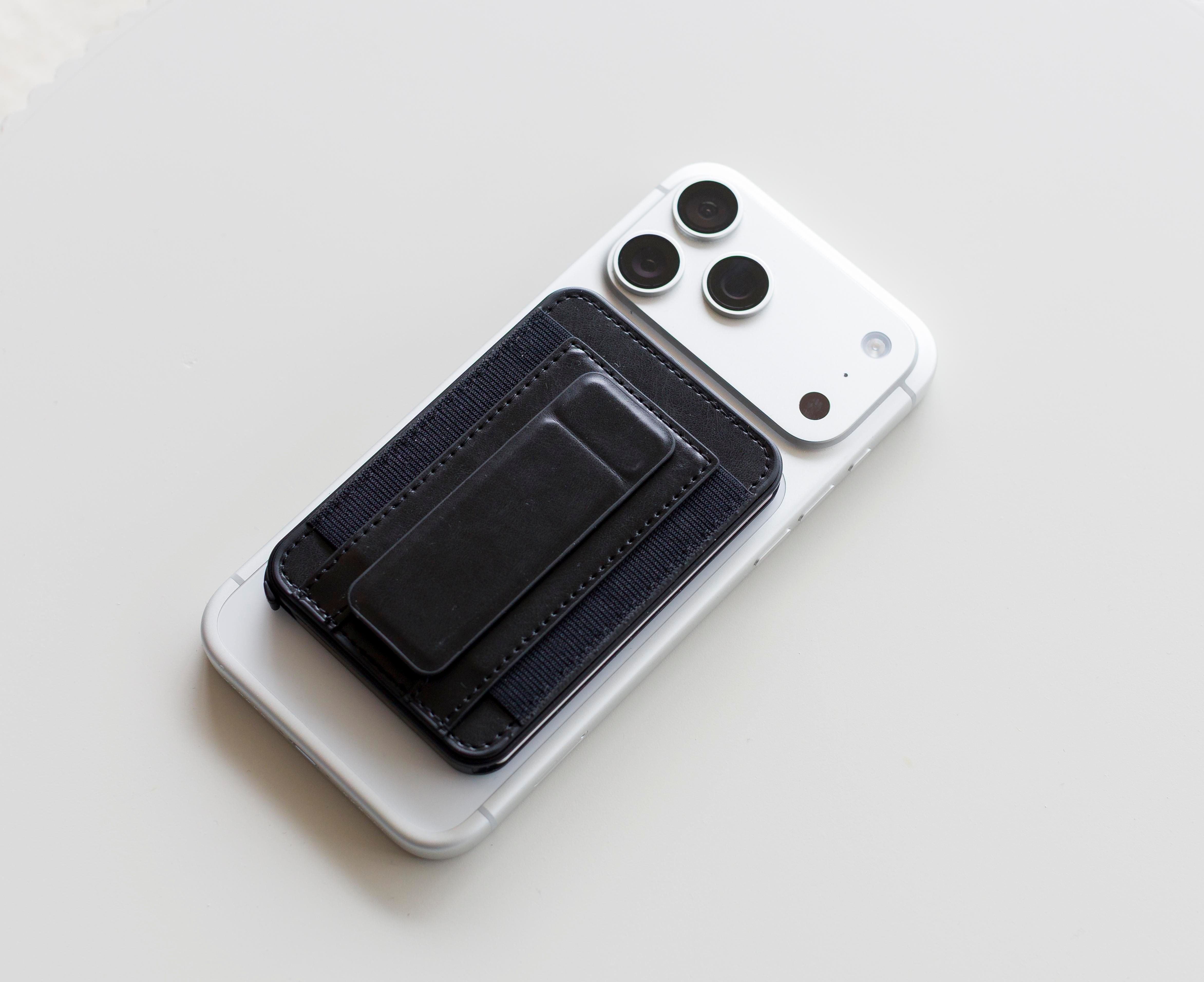 BrandCharger Kartenhülle Wally Stand Pro