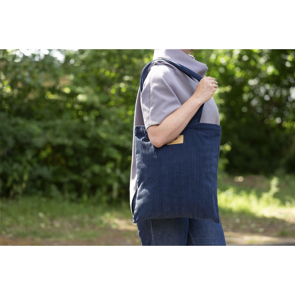 Marineblau
