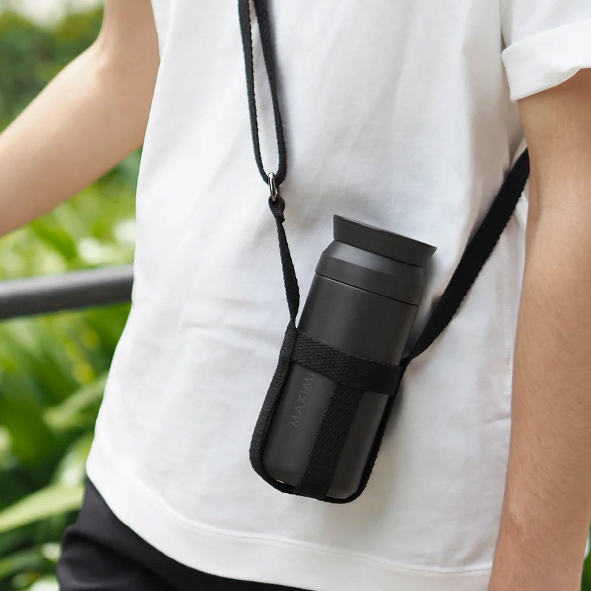 Travel Tumbler zum Umhängen