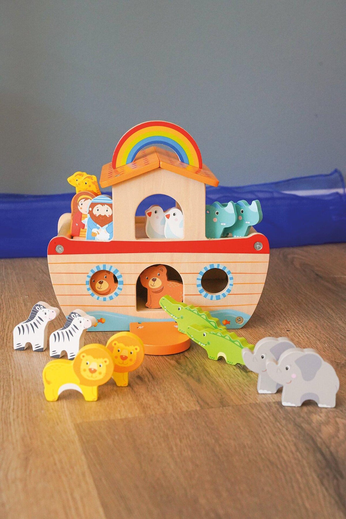 Arche Noah aus Holz mit 20 Teilen von goki