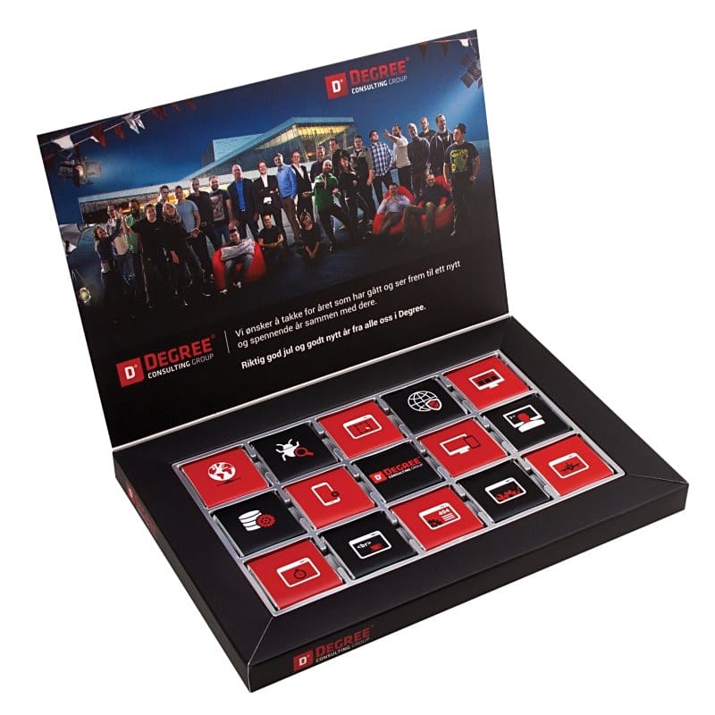 Aufklappbare Schokoladenbox mit 15 Quadraten