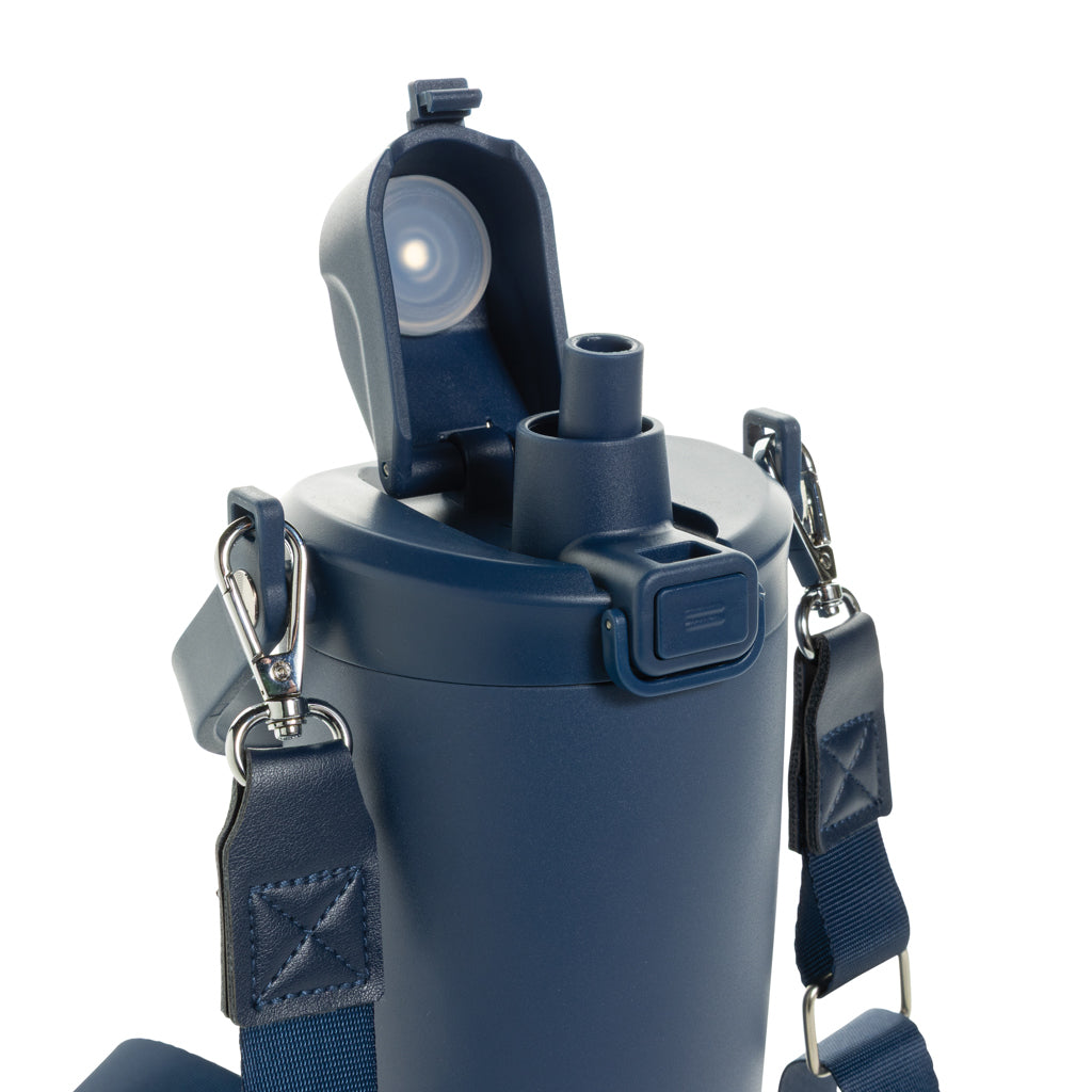 Avira Ayala Crossbody Duosip Becher aus RCS rec. Stahl – navy blau