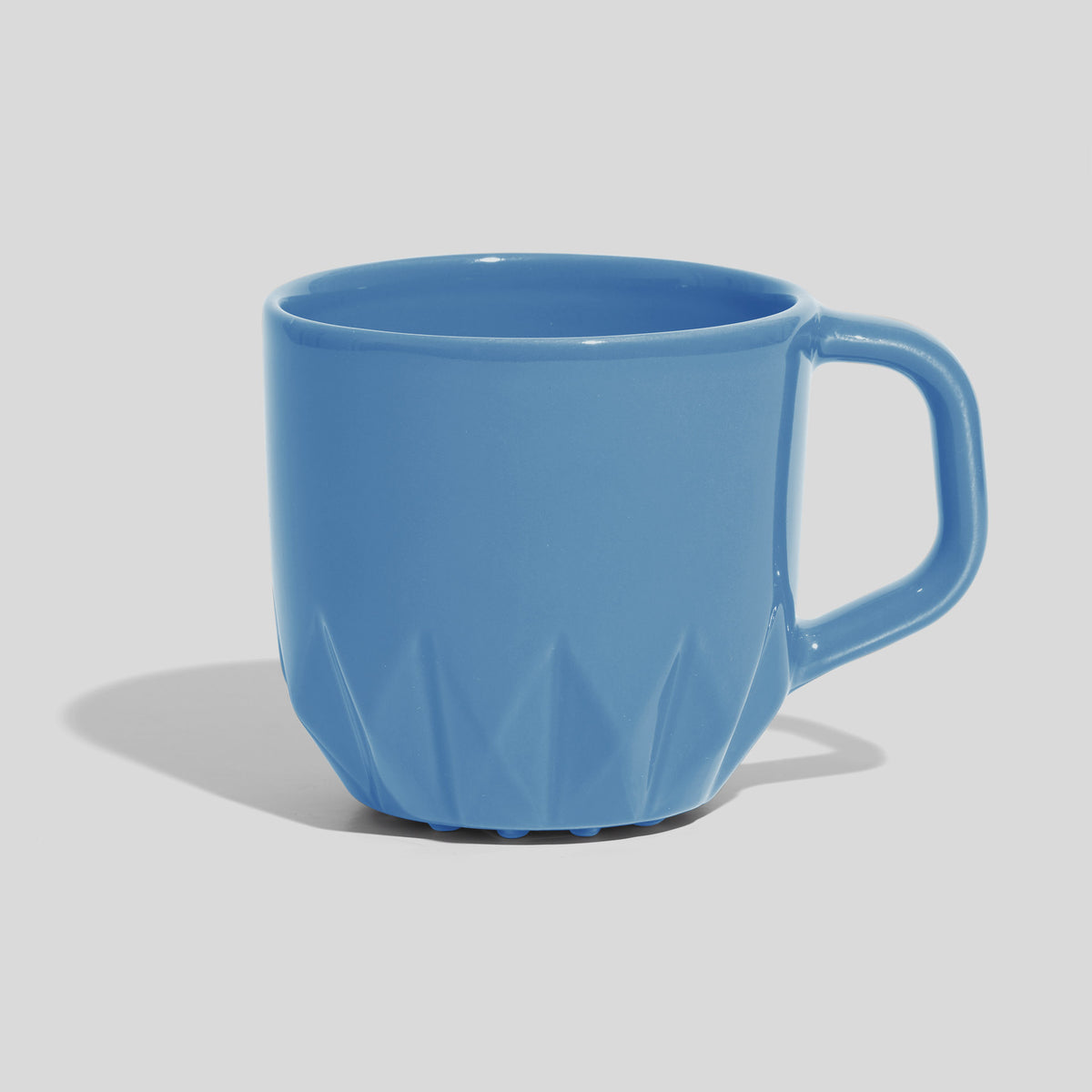 Bauchige Keramiktasse 320 ml mit Kristallrelief – Himmelblau