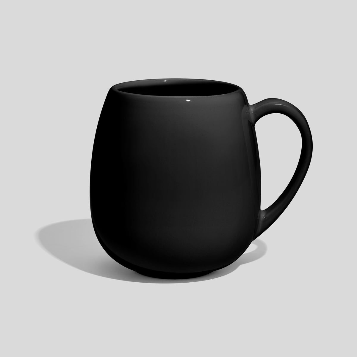 Bauchige Keramiktasse 500 ml mit schlankem Henkel – Schwarz