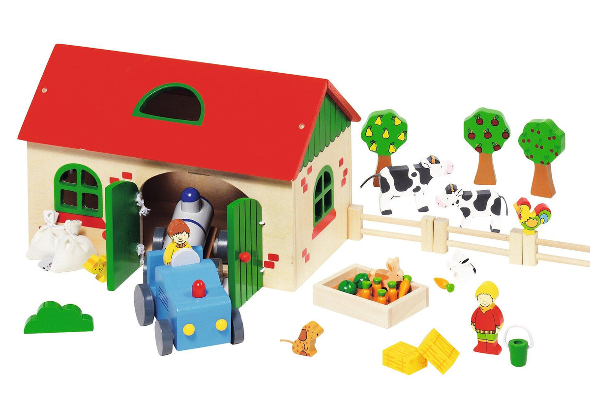 Bauernhof Spielset aus Holz mit 71 Teilen von goki – Nahaufnahme