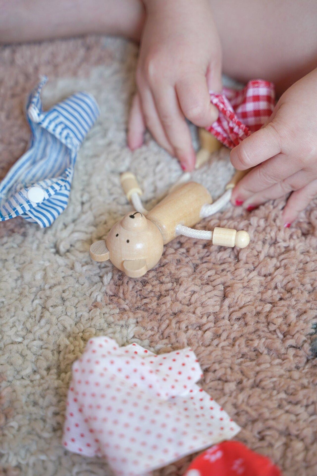 Biegepuppen Bärchens Klamottenkiste Benna und Bennoh – Weitere Ansicht