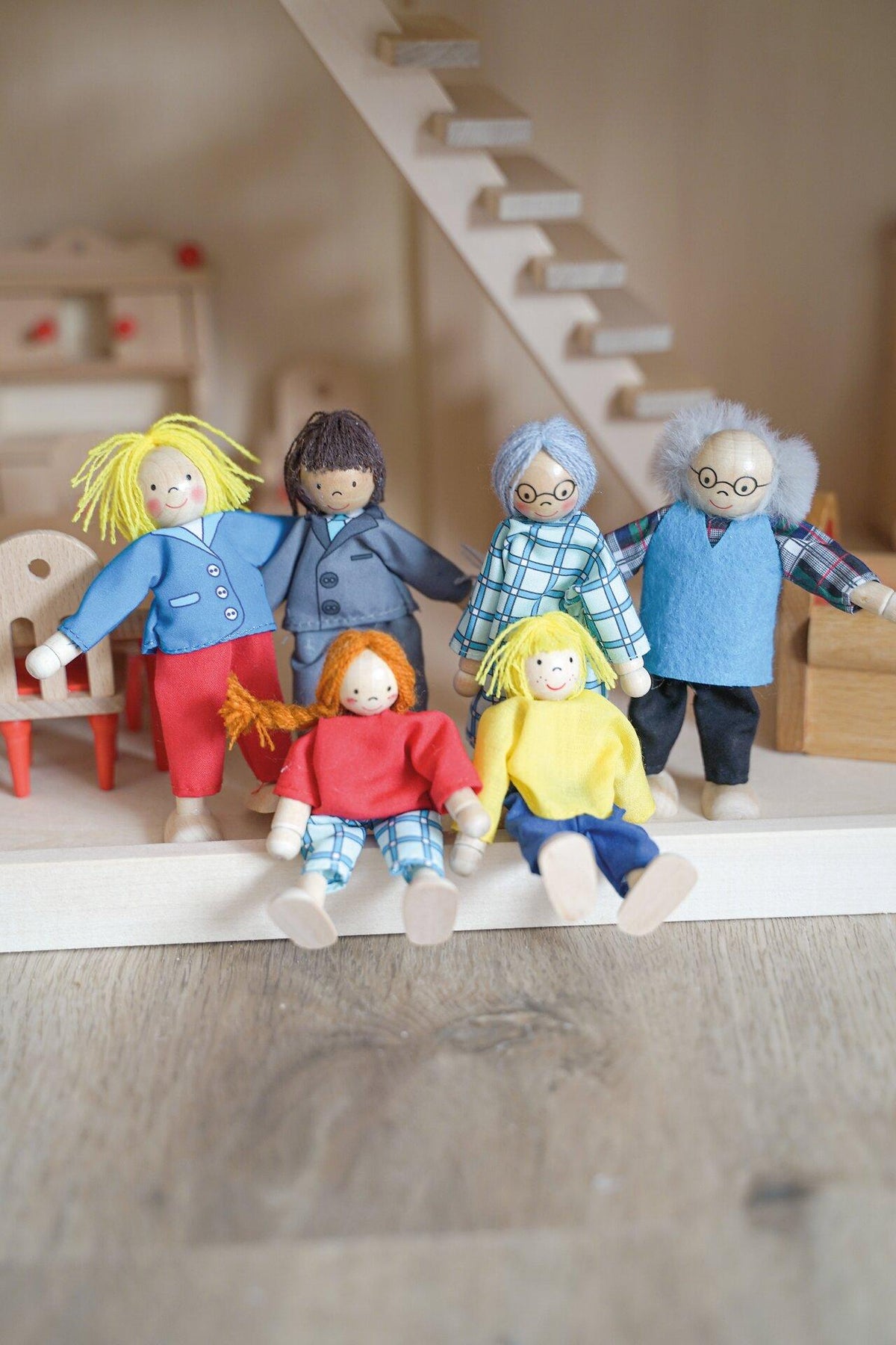 Biegepuppen City Familie mit Oma und Opa – Gesamtansicht