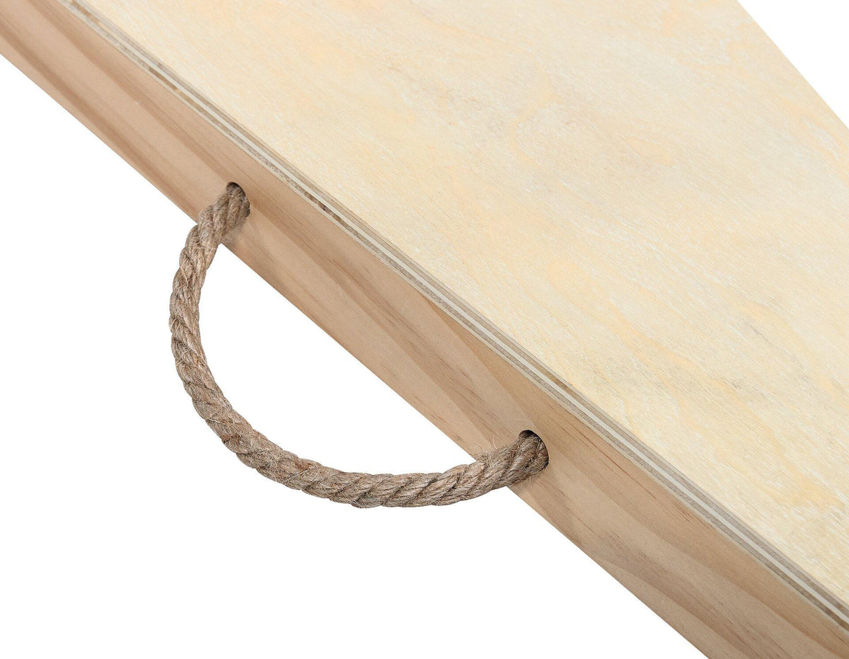 Cornhole Wurfspiel aus Holz mit acht Wurfsäckchen – Nahaufnahme