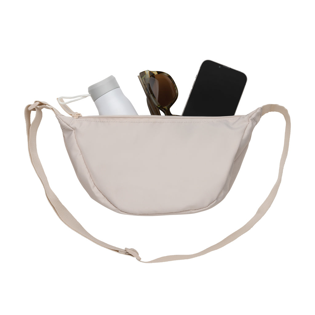 Crescent AWARE™ RPET Half-Moon Sling Tasche – beige