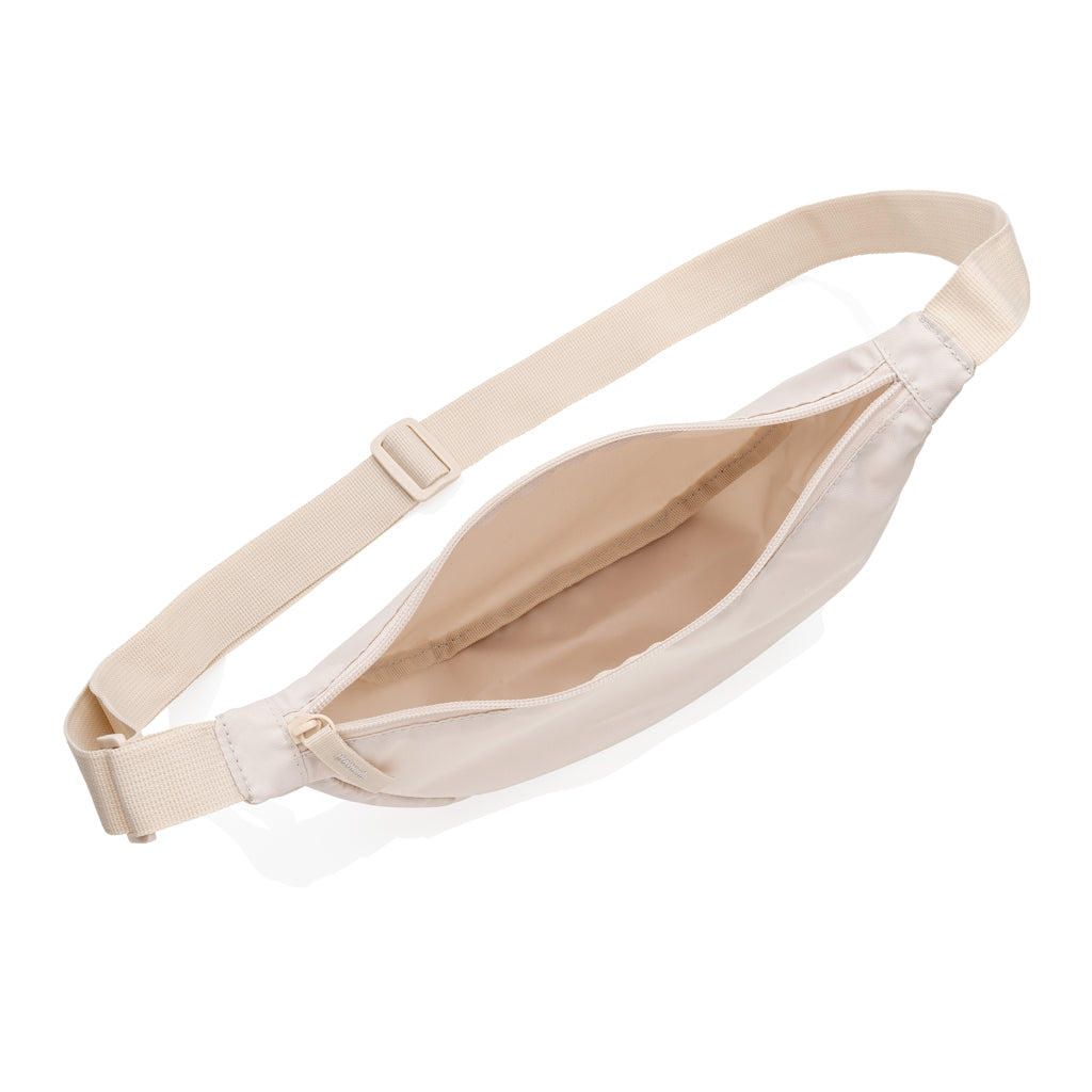 Crescent AWARE™ RPET Half-Moon Sling Tasche – beige