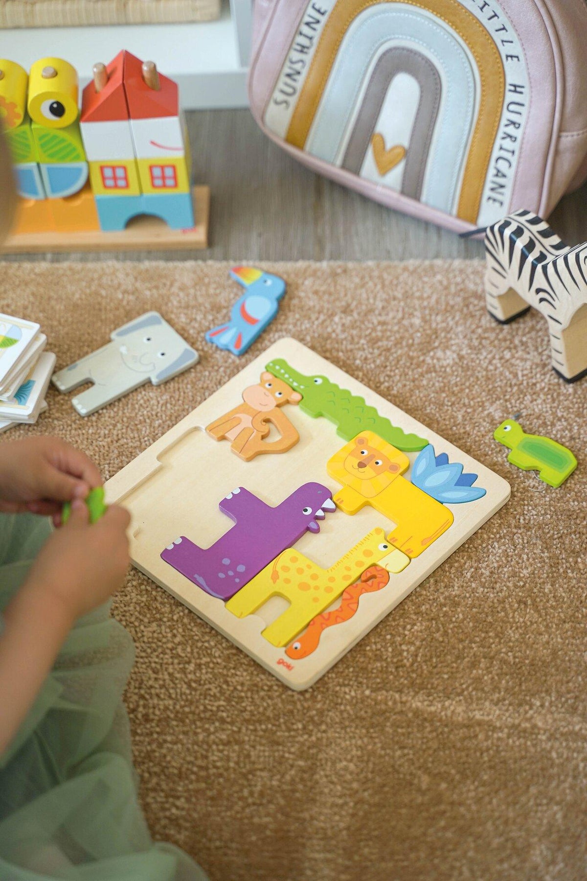 Einlegepuzzle Safari mit Tierformen aus Holz von goki – Ansicht