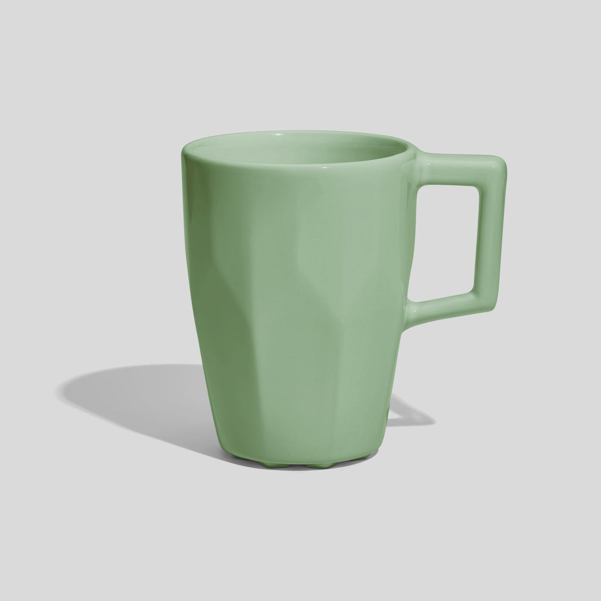 Facettierte Keramiktasse 320 ml mit Rechteckgriff – Mintgrün