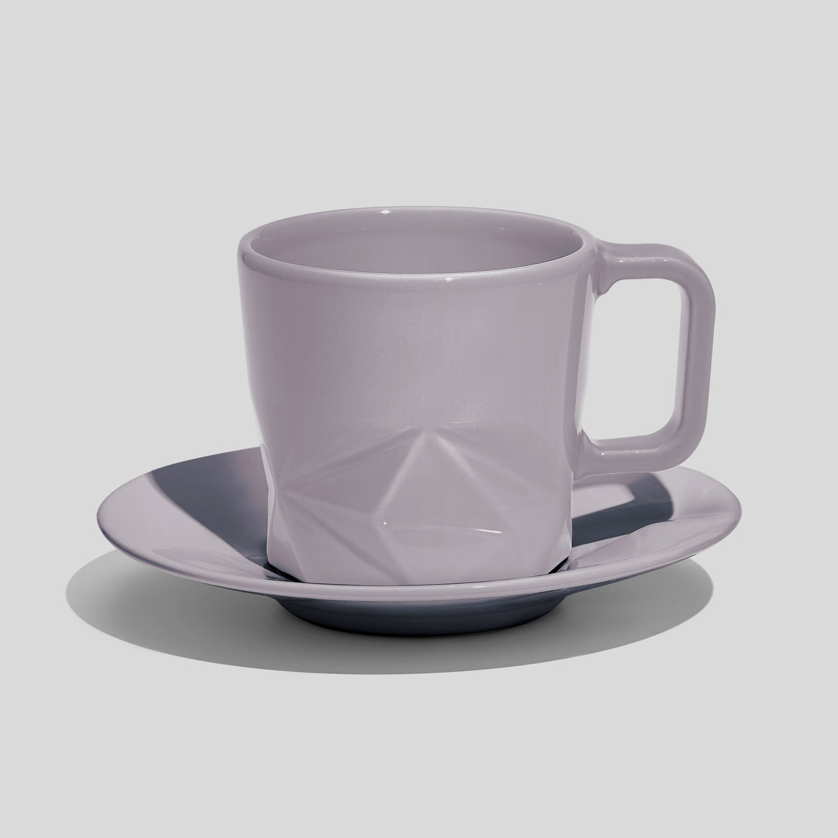 Facettierte Tasse mit Untertasse 200 ml – Hellgrau
