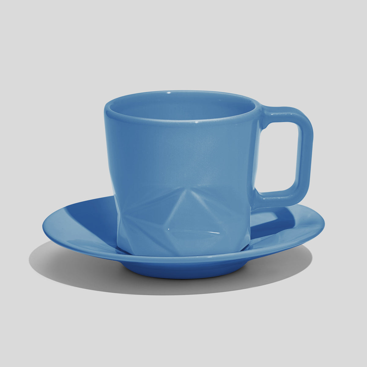 Facettierte Tasse mit Untertasse 200 ml – Himmelblau