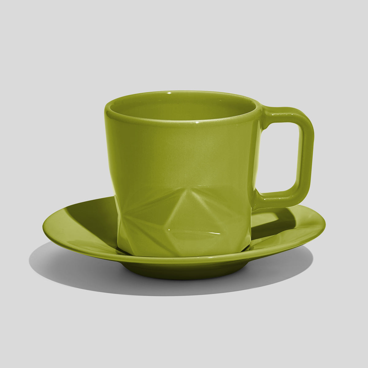Facettierte Tasse mit Untertasse 200 ml – Limettengrün