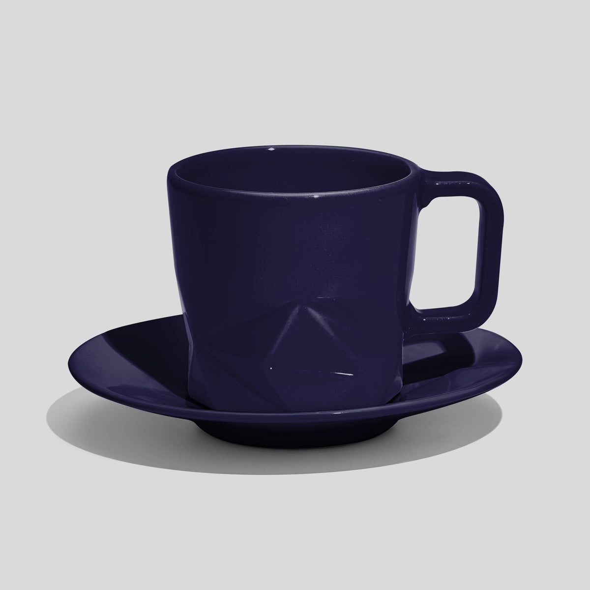 Facettierte Tasse mit Untertasse 200 ml – Nachtblau