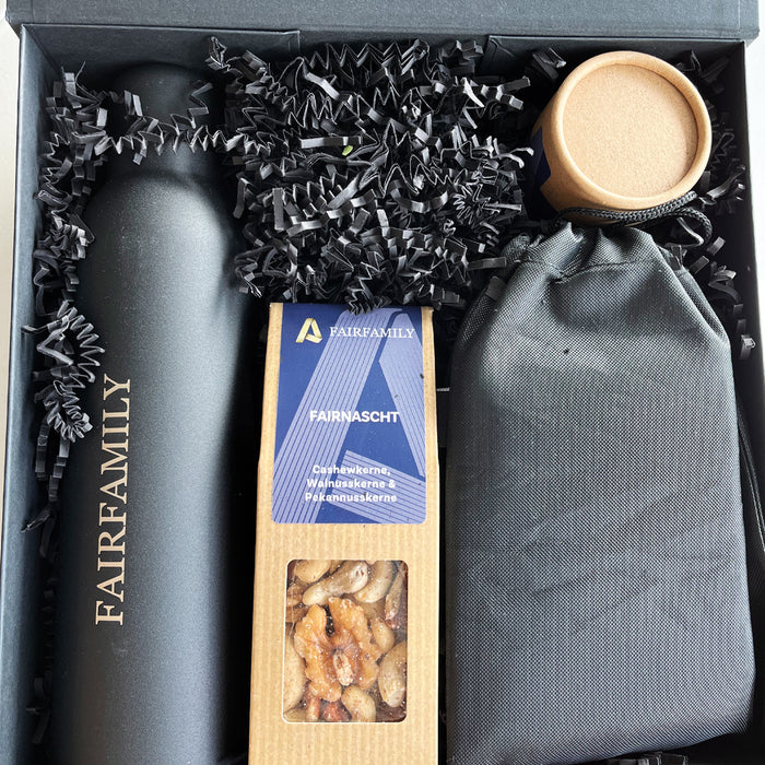 Firmenboxen mit Nuss Snacks für fairfamily, Kundenprojekt von Vanilla & Pepper