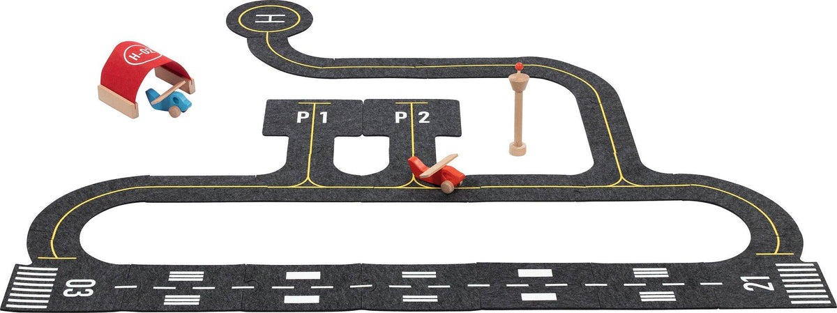Flughafen Spielset gokiAir aus Holz und Filz – weitere Ansicht