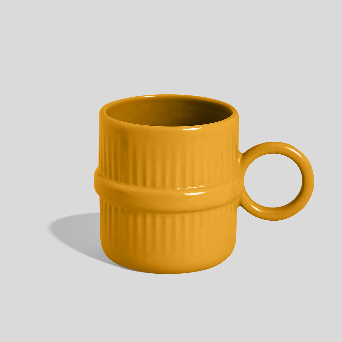 Gerippte Keramiktasse 330 ml mit Ringhenkel und Wulstband