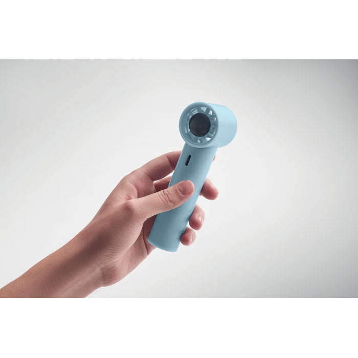 Babyblau