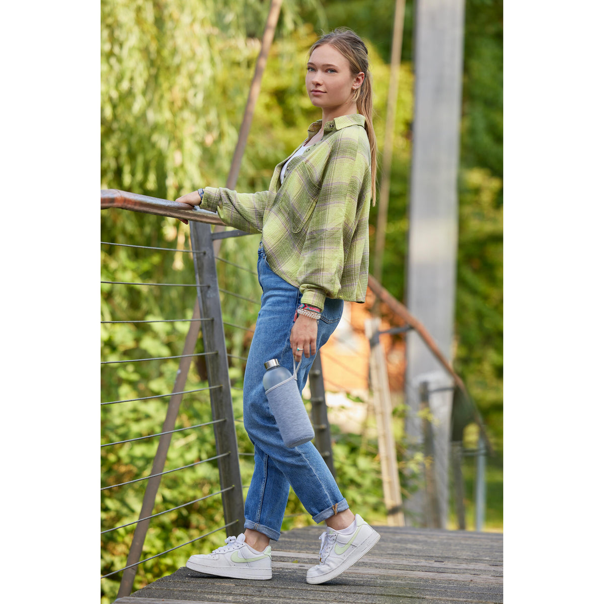 Glasflasche mit Hülle „Iced“ 1,0 l
