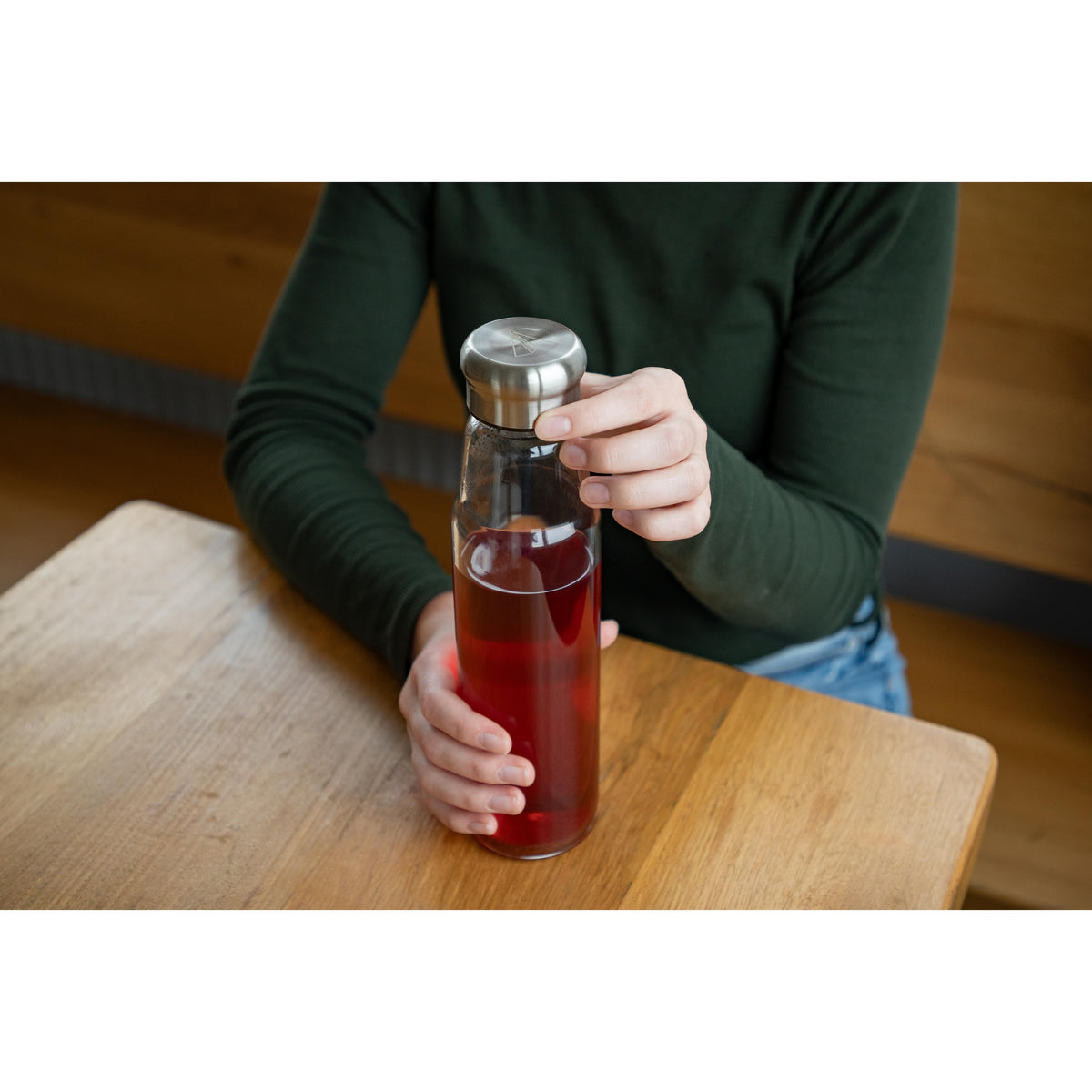 Glasflasche mit Hülle „Life“ 0,7 l