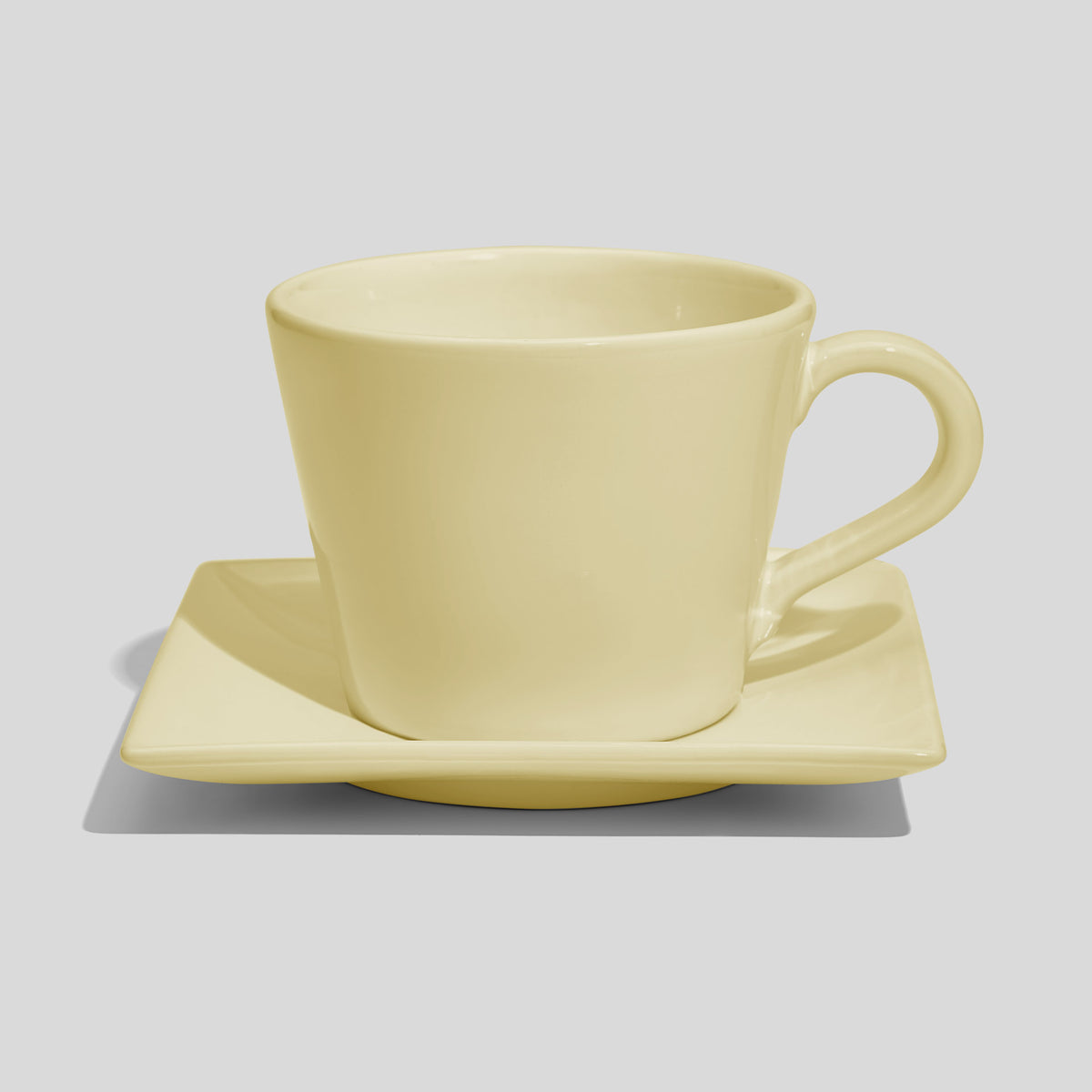 Große Tasse in Kegelform mit quadratischer Untertasse 520 ml – Ecru