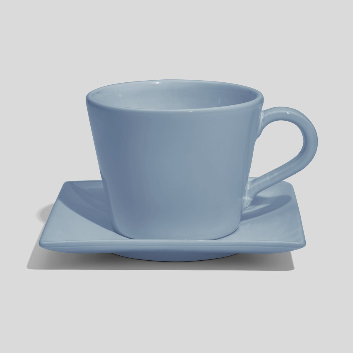Große Tasse in Kegelform mit quadratischer Untertasse 520 ml – Hellblau