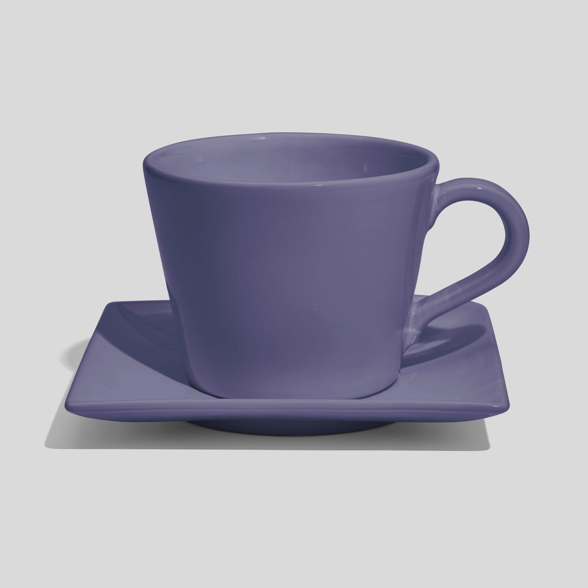 Große Tasse in Kegelform mit quadratischer Untertasse 520 ml – Lavendel