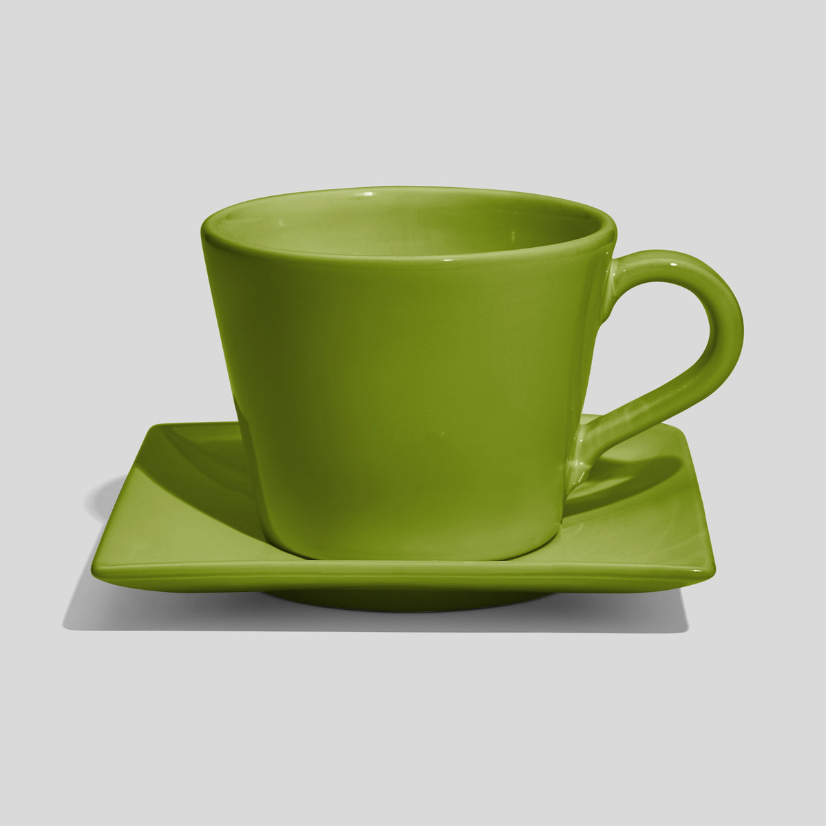 Große Tasse in Kegelform mit quadratischer Untertasse 520 ml – Olivgrün