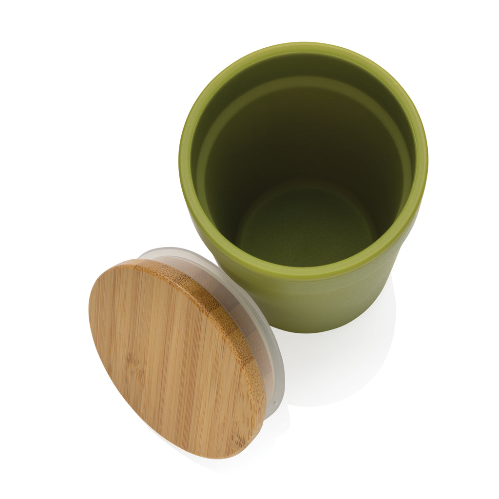 GRS rPP-Becher mit Bambusdeckel – grün