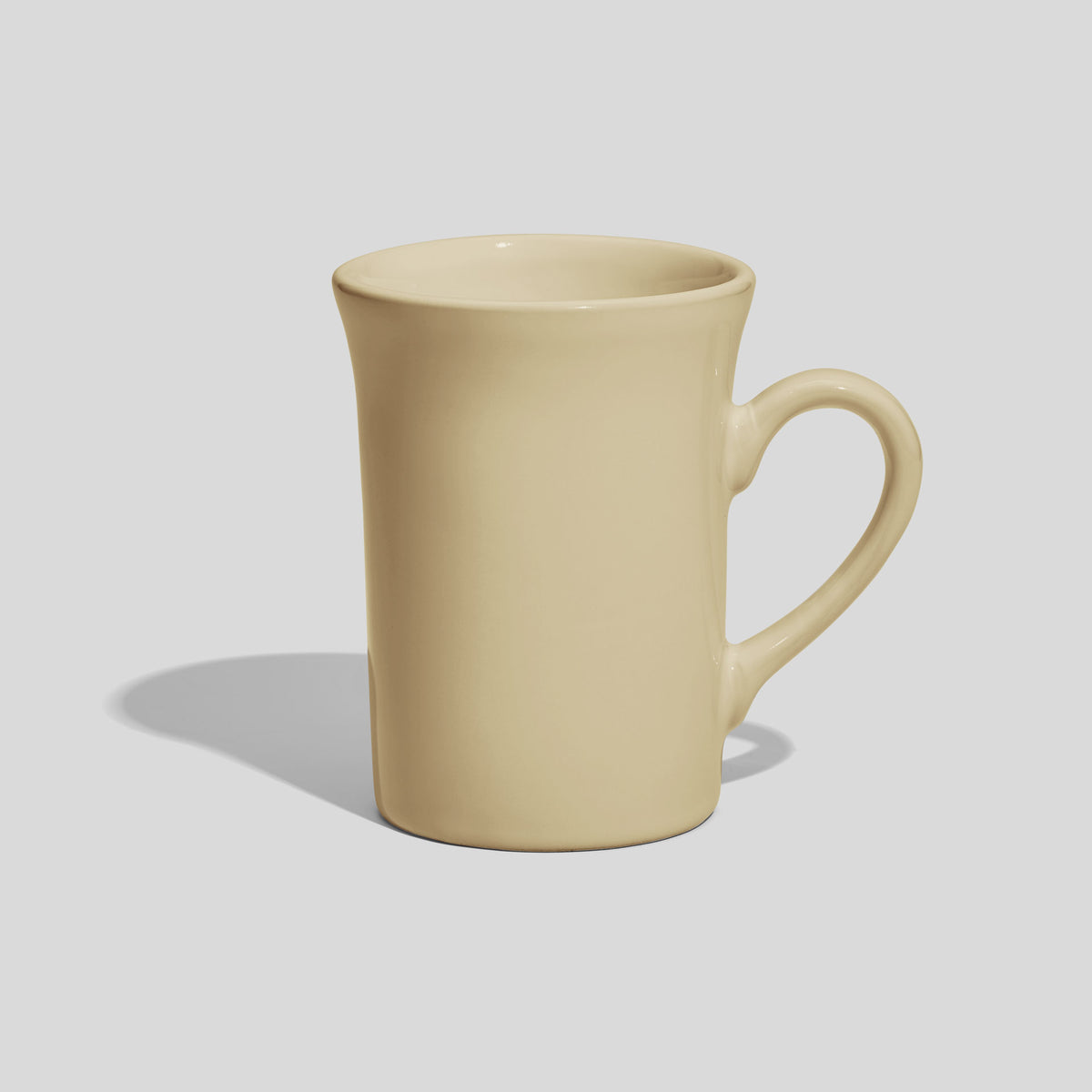 Hohe Keramiktasse 220 ml mit ausgestelltem Rand – Beige