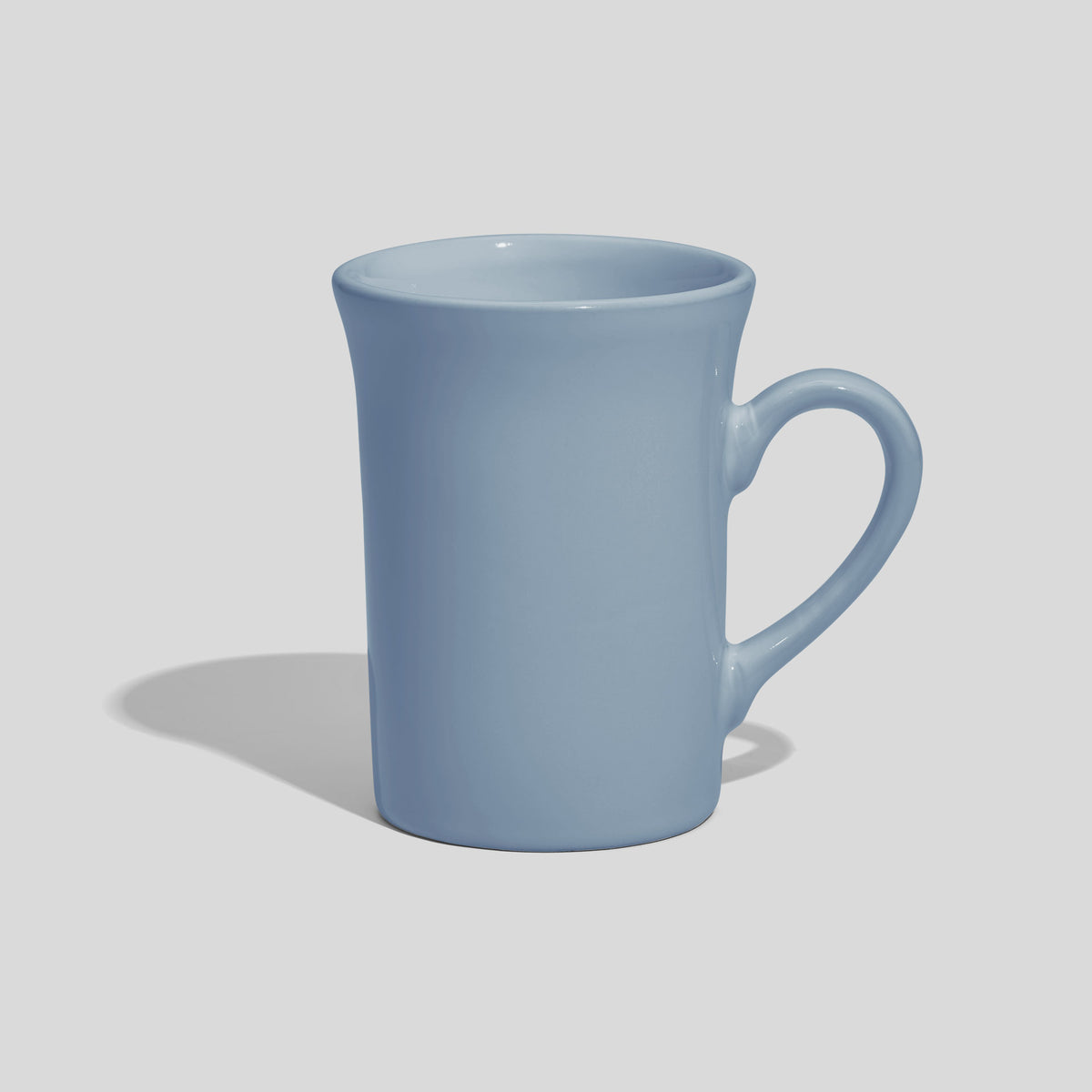 Hohe Keramiktasse 220 ml mit ausgestelltem Rand – Hellblau