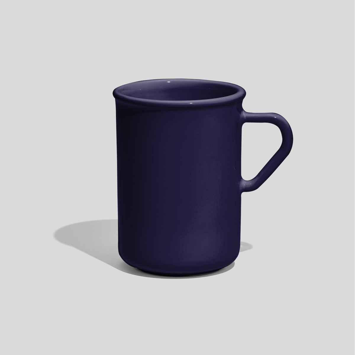 Hohe Keramiktasse 320 ml mit Dreieckshenkel – Nachtblau