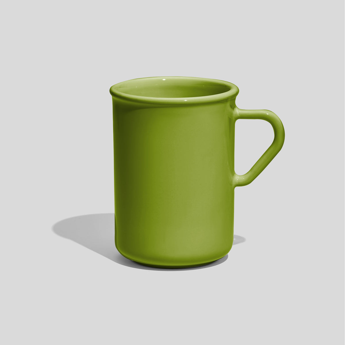 Hohe Keramiktasse 320 ml mit Dreieckshenkel – Olivgrün