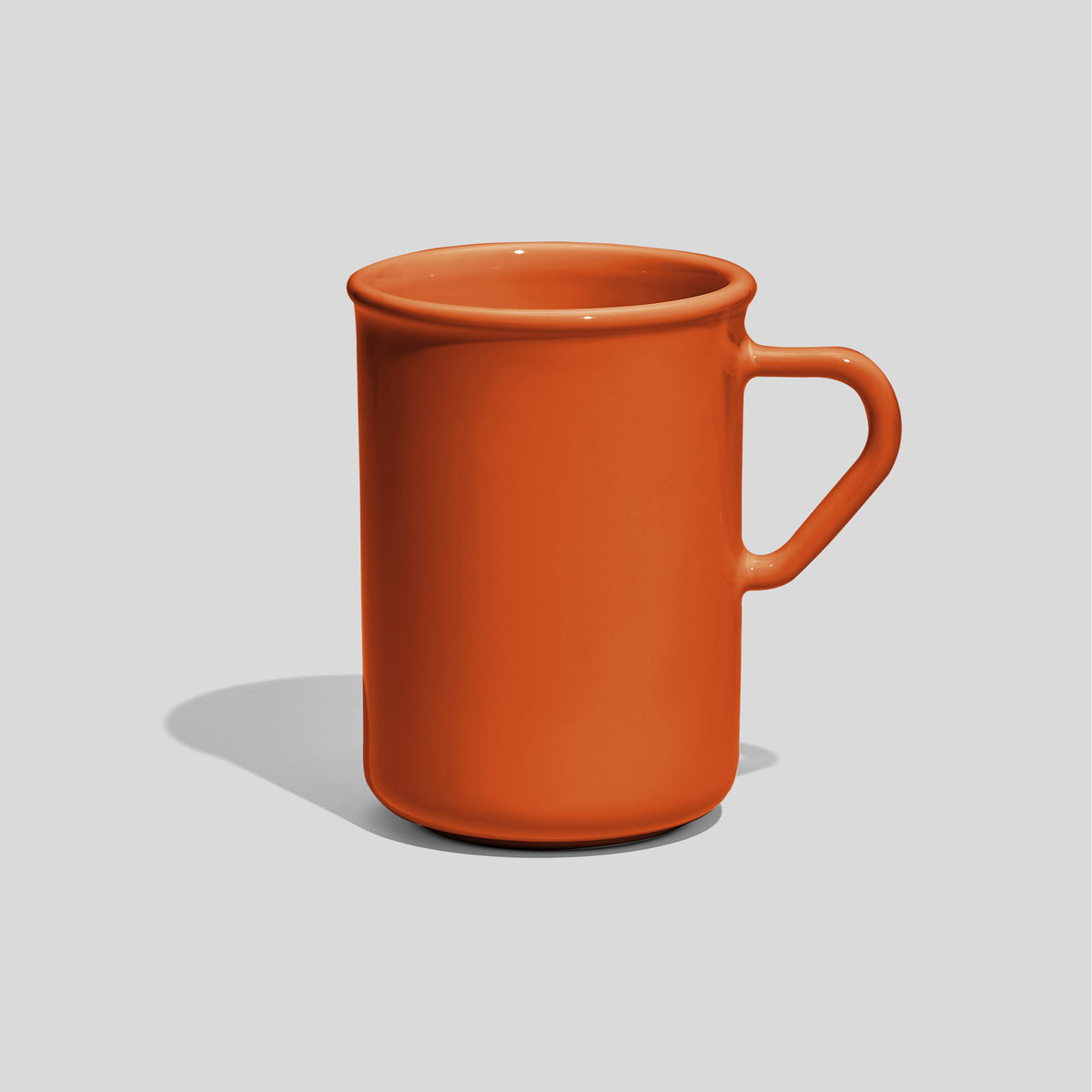 Hohe Keramiktasse 320 ml mit Dreieckshenkel – Orange