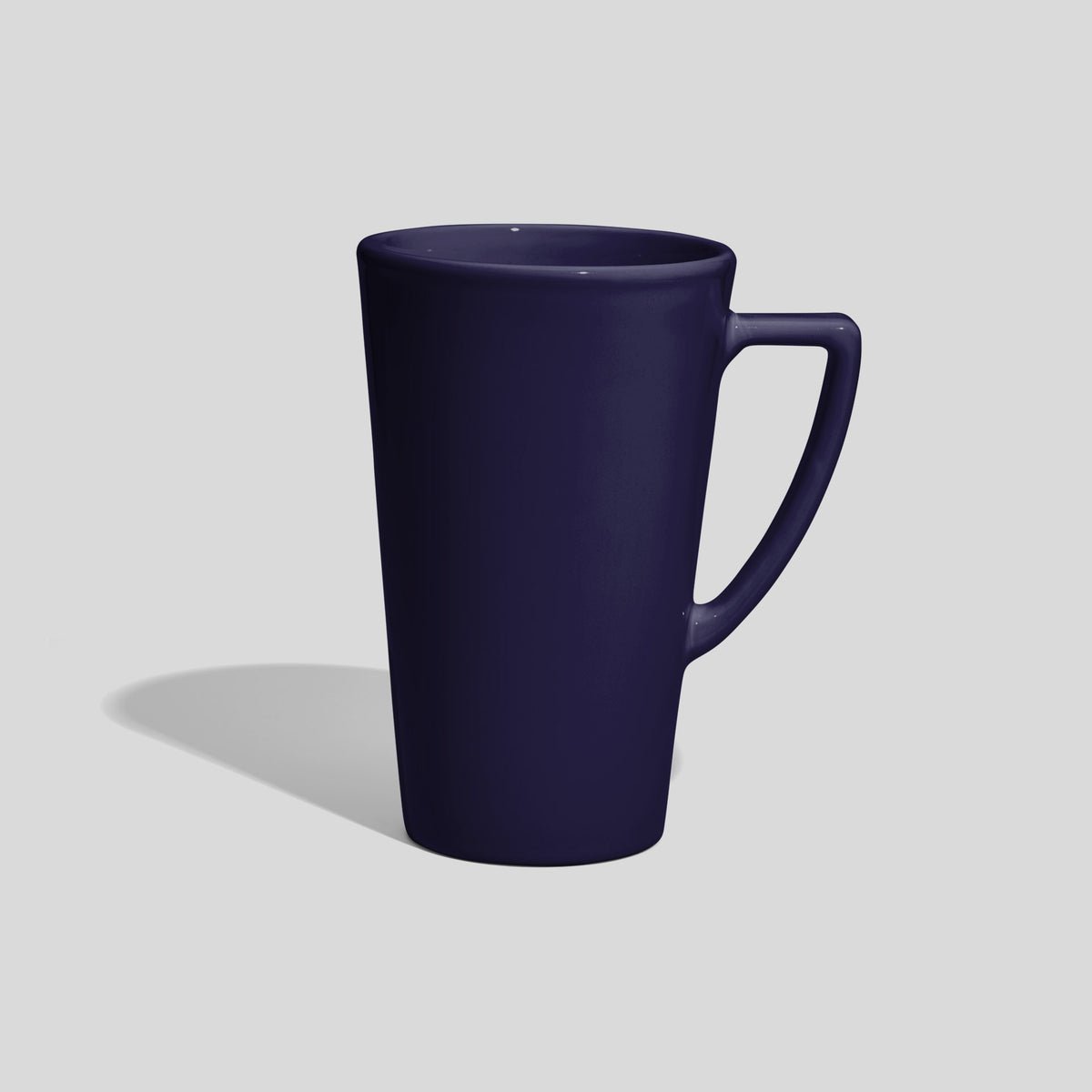 Hohe Keramiktasse 450 ml mit eckigem Winkelhenkel – Nachtblau