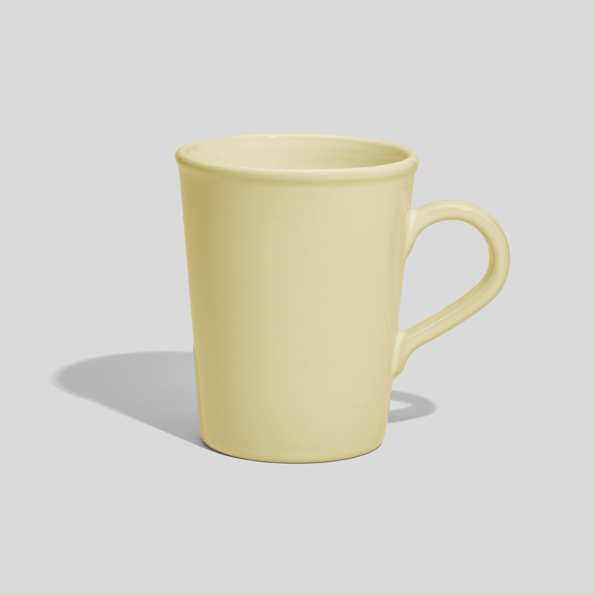 Hohe konische Keramiktasse 350 ml mit kleinem Henkelbogen – Ecru